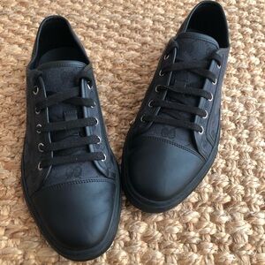 Gucci GG Canvas Low Grey Black.
